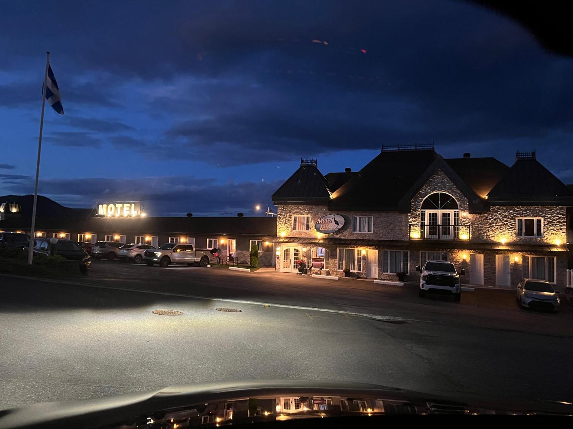 Motel Vue Belvedere Saint-Siméon Екстериор снимка