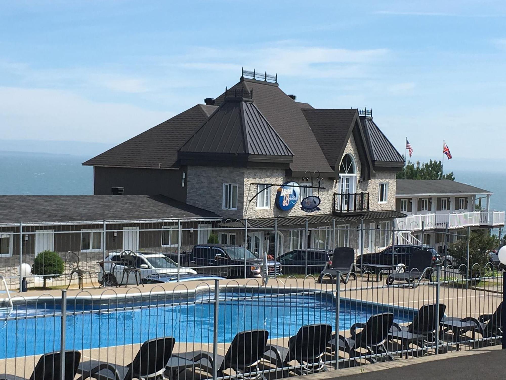 Motel Vue Belvedere Saint-Siméon Екстериор снимка